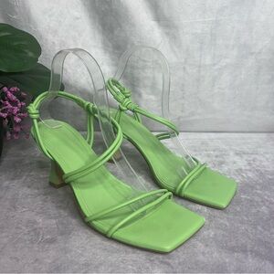 MARC Fisher Davia Strap Sandal Green Size 9M
